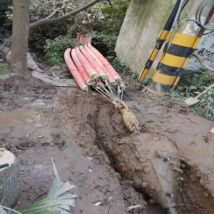 荣昌铁矿拖拉管